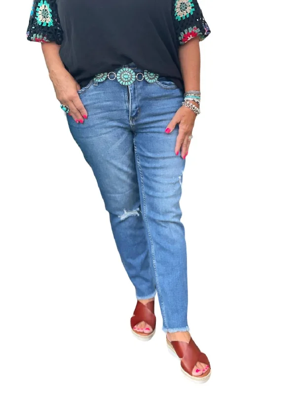 Create a timeless wardrobe with fashionable pieces   High Rise Howdy Jean In Blue