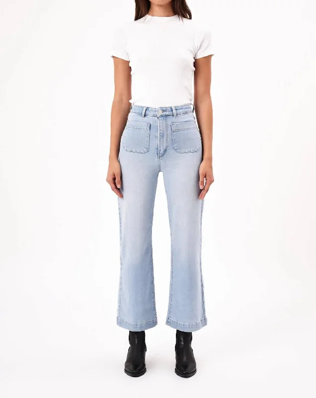 Chic and comfortable clothing for busy women   Sailor Jeans In Light Blue