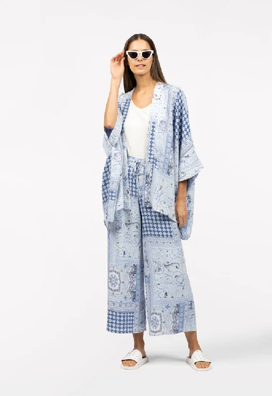 Express your style with fashionable women’s clothing   Premier Print Kimono