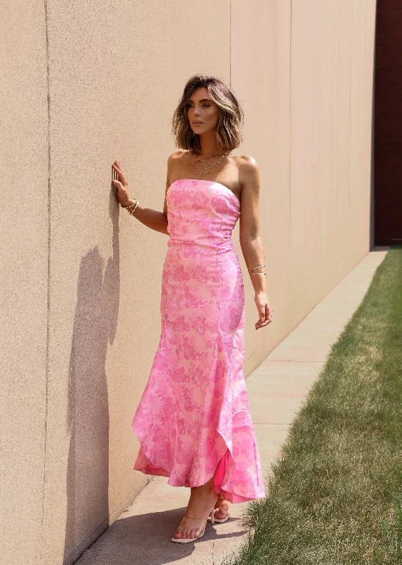 Step up your style with trendy women’s clothing   Fancy Evening Dress
